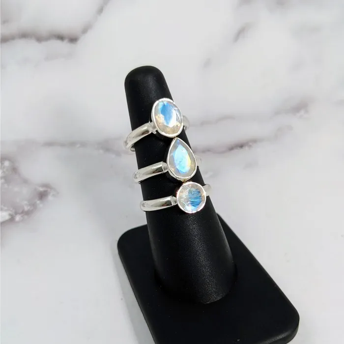 Bliss Crystals Rings Rainbow Moonstone Faceted SS Ring LV3912