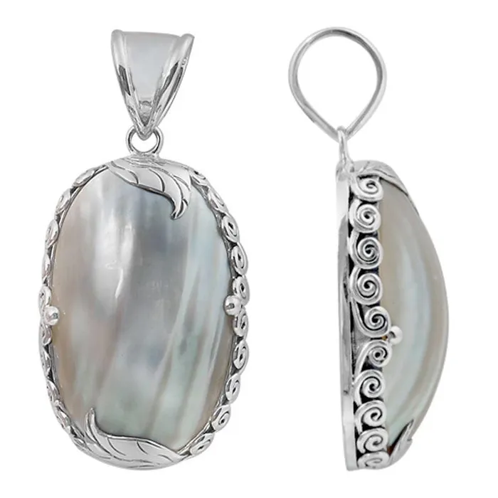 Mother of Pearl Necklace Pendnat Elisa Ilana Necklaces Mother of Pearl Necklace Pendnat Elisa Ilana Necklaces