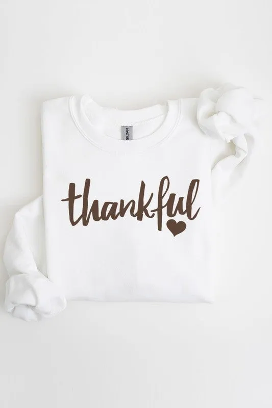 Color Bear Necklaces Thankful Heart Graphic Fleece Sweatshirts