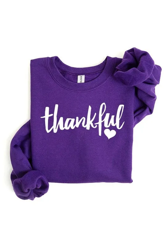 Color Bear Necklaces Thankful Heart Graphic Fleece Sweatshirts