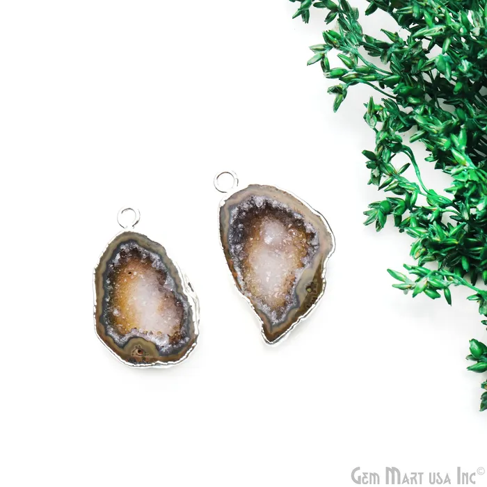 Earrings GemMartUSA Geode Druzy 34x21mm Organic Silver Electroplated Single Bail Gemstone Earring Connector 1 Pair Earrings GemMartUSA Geode Druzy 34x21mm Organic Silver Electroplated Single Bail Gemstone Earring Connector 1 Pair