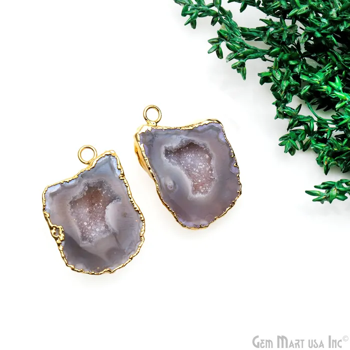 GemMartUSA Earrings Geode Druzy 32x22mm Organic Gold Electroplated Single Bail Gemstone Earring Connector 1 Pair GemMartUSA Earrings Geode Druzy 32x22mm Organic Gold Electroplated Single Bail Gemstone Earring Connector 1 Pair