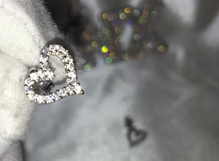 Minx London Earrings Diamond Earrings Heart Earrings Womens Earrings Heart earrings with Diamonds Heart Ear Studs Womens Diamond Ear Studs Ear Studs