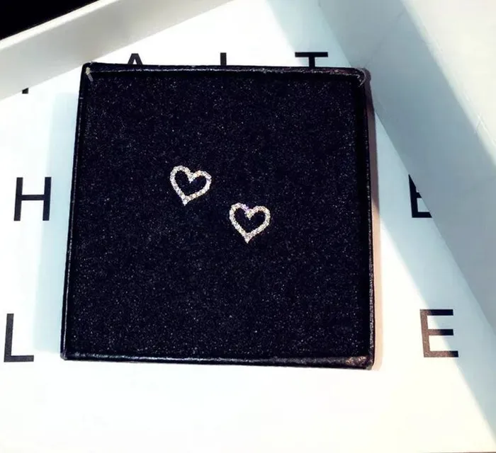 Minx London Earrings Diamond Earrings Heart Earrings Womens Earrings Heart earrings with Diamonds Heart Ear Studs Womens Diamond Ear Studs Ear Studs
